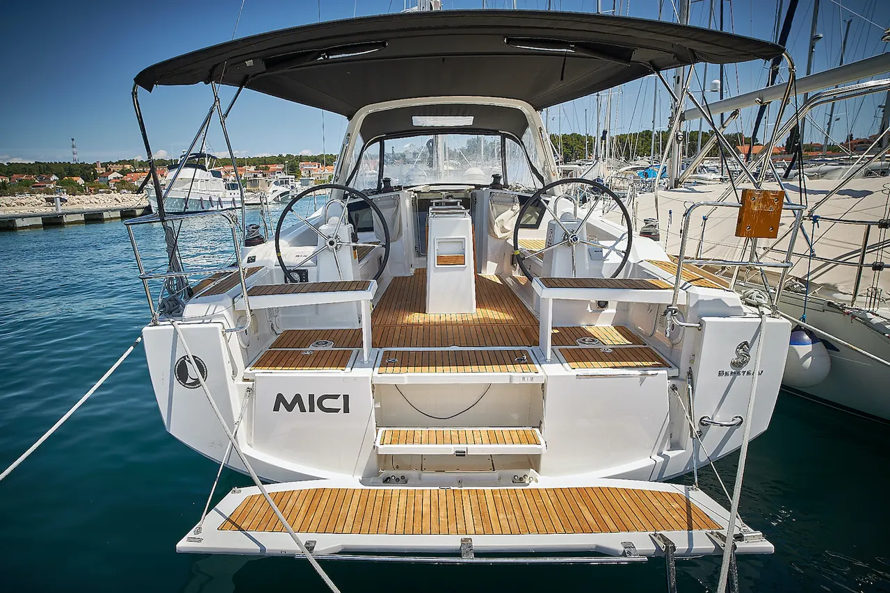 Oceanis 38.1-Segelyacht Mici in Kroatien