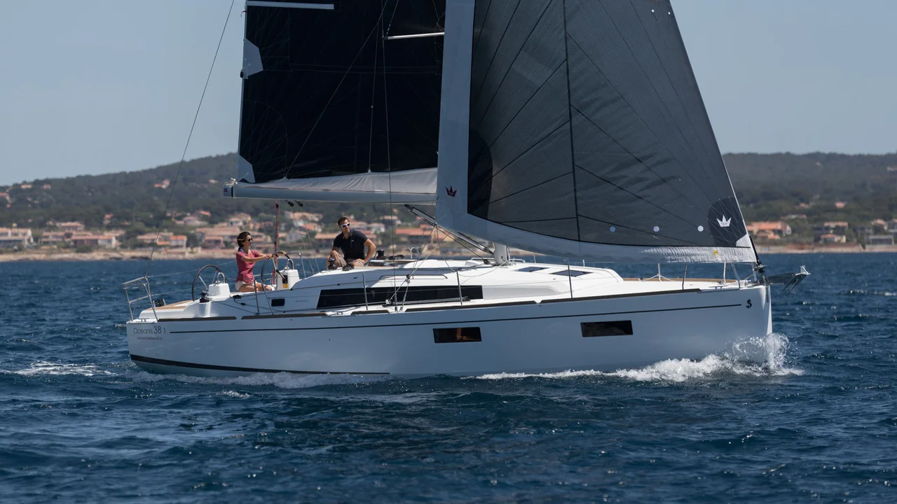 Oceanis 38.1-Segelyacht Maja in Kroatien