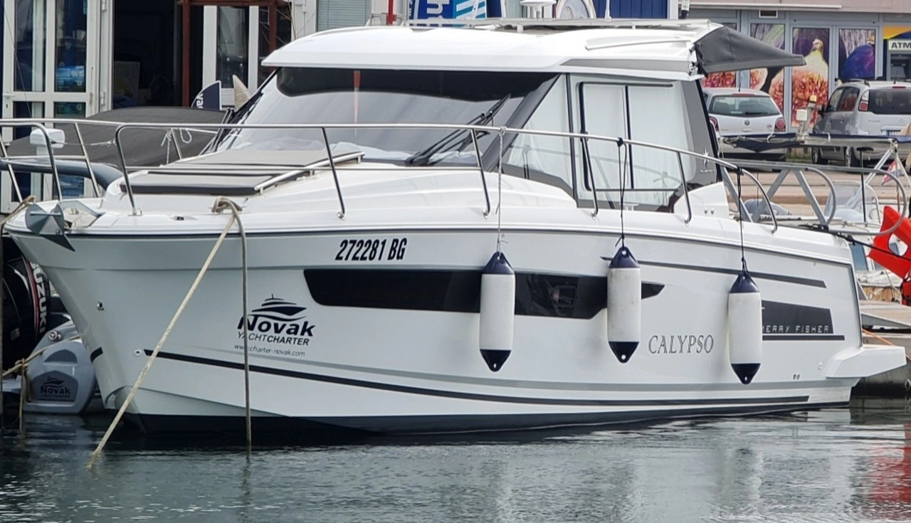 Merry Fisher 895-Motorboot Calypso in Kroatien