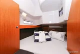 Segelyacht Bavaria Cruiser 37 3 Cab Hang Loose 25