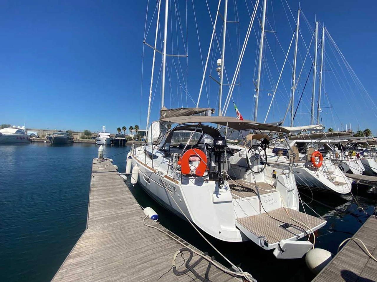 Sun Odyssey 519 - 5 + 1 cab.-Segelyacht Bianca Lady Gio in Italien