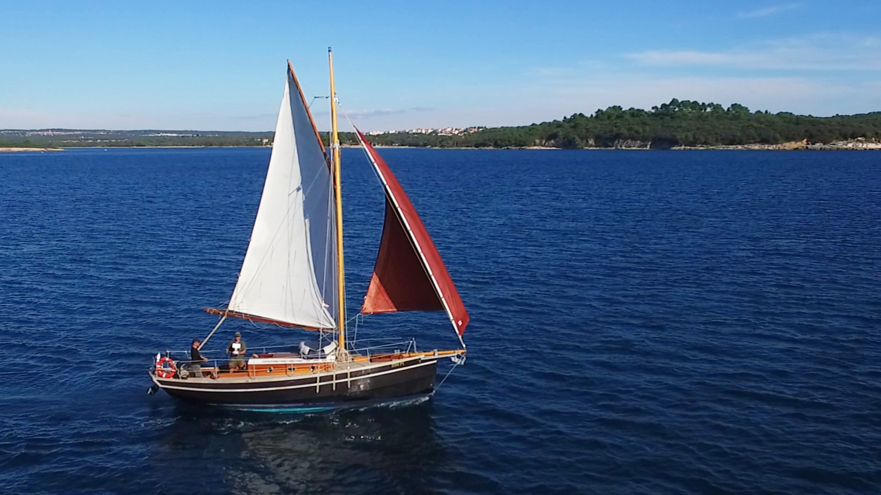 Segelyacht Pilot Cutter Black Bird 1