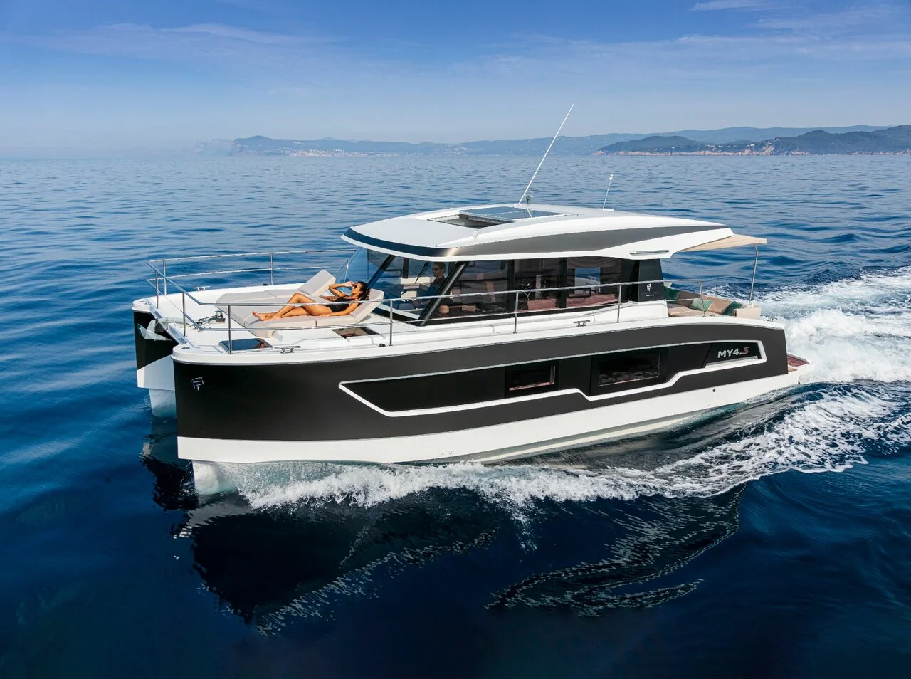 Fountaine Pajot MY4.S-Power catamaran Dana in Kroatien