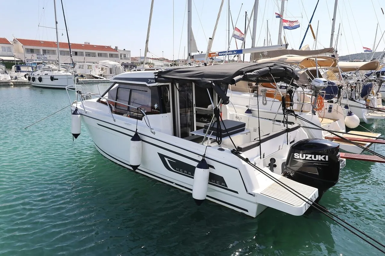 Merry Fisher 795-Motorboot Tena in Kroatien