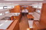 Segelyacht Sun Odyssey 440 Trinity 12