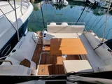 Antares 9 OB-Motorboot Queen Korina in Kroatien