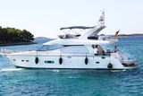 Yaretti 2210 - 4 cab.-Luxus-Motoryacht Happy3 in Kroatien