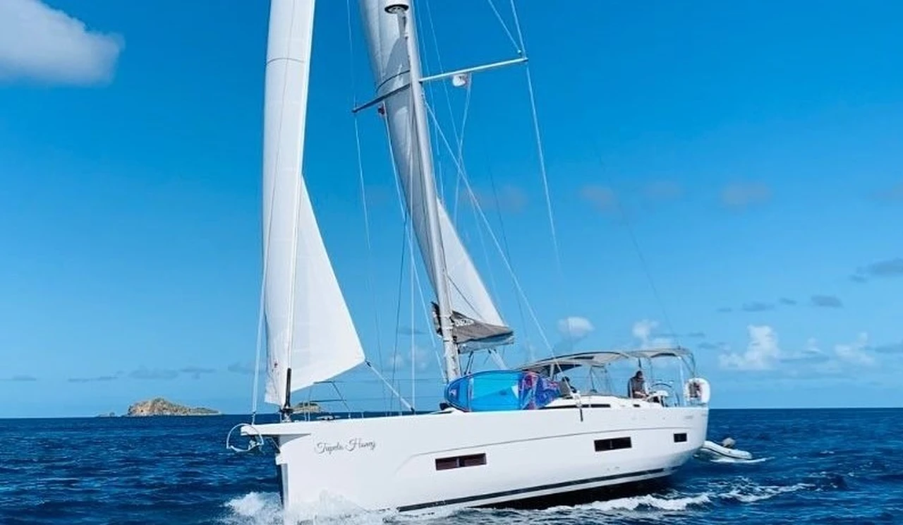 Dufour 530 - 4 cab.-Segelyacht Tupelo Honey in Britische Jungferninseln (BVI)