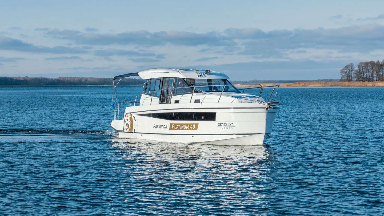 Motoryacht Platinum 40 Odysseya XI 1