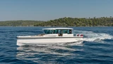 Axopar 37 Cabin-Motorboot Miss G in Kroatien