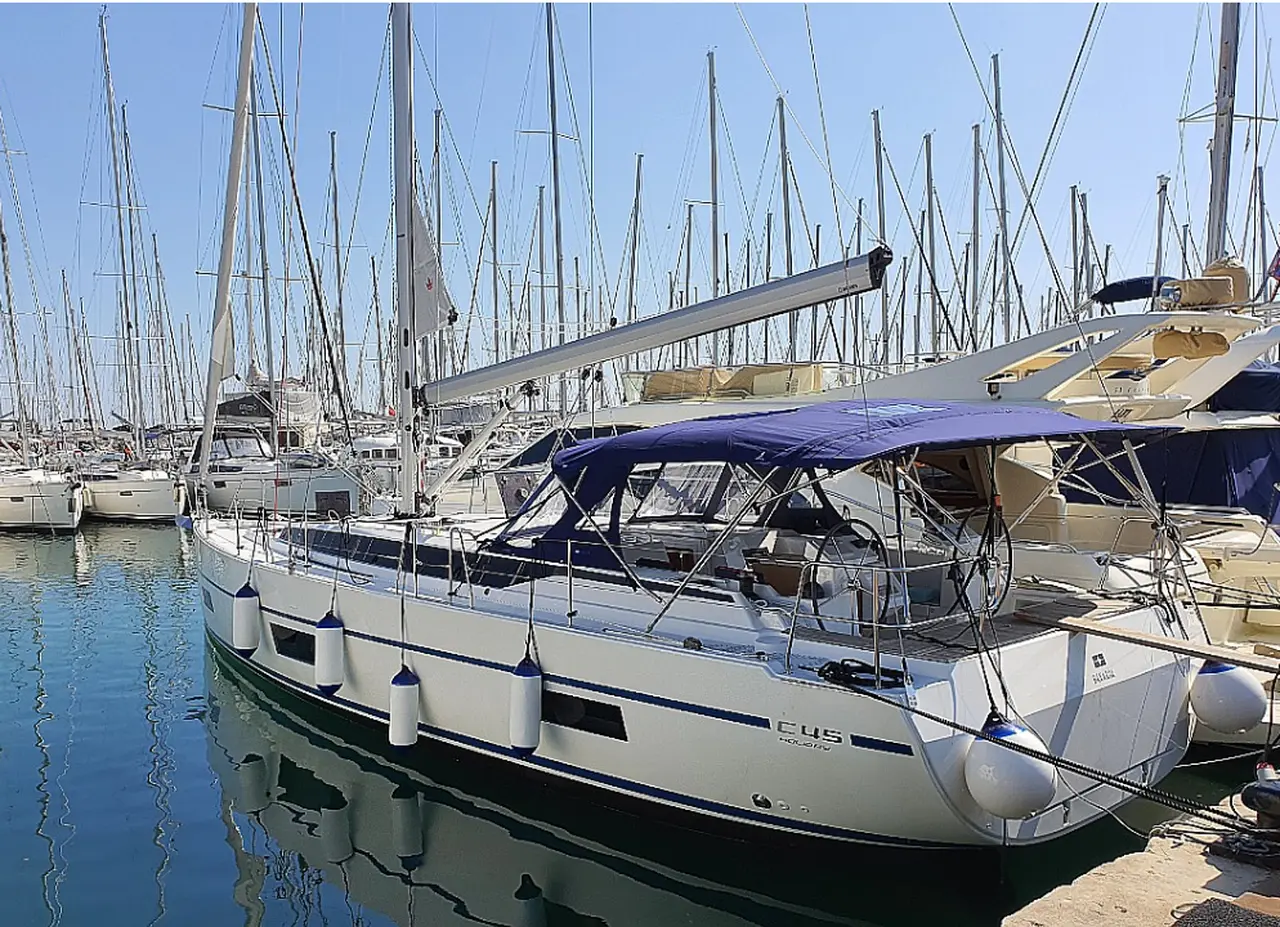 Bavaria C45 - 5 cab.-Segelyacht Vacation in Griechenland 