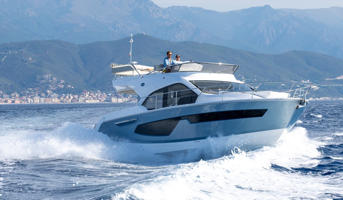 Motoryacht Sessa Fly 42 2 Cab Noa 1