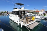 Futura 40 Grand Horizon-Motoryacht Batu in Kroatien