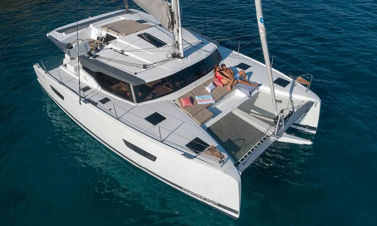 Fountaine Pajot Astrea 42 - 3 + 1 cab.-Katamaran Serenity Now in USA