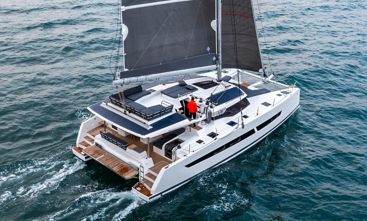 Fountaine Pajot Aura 51-Katamaran Three Dee in Griechenland 