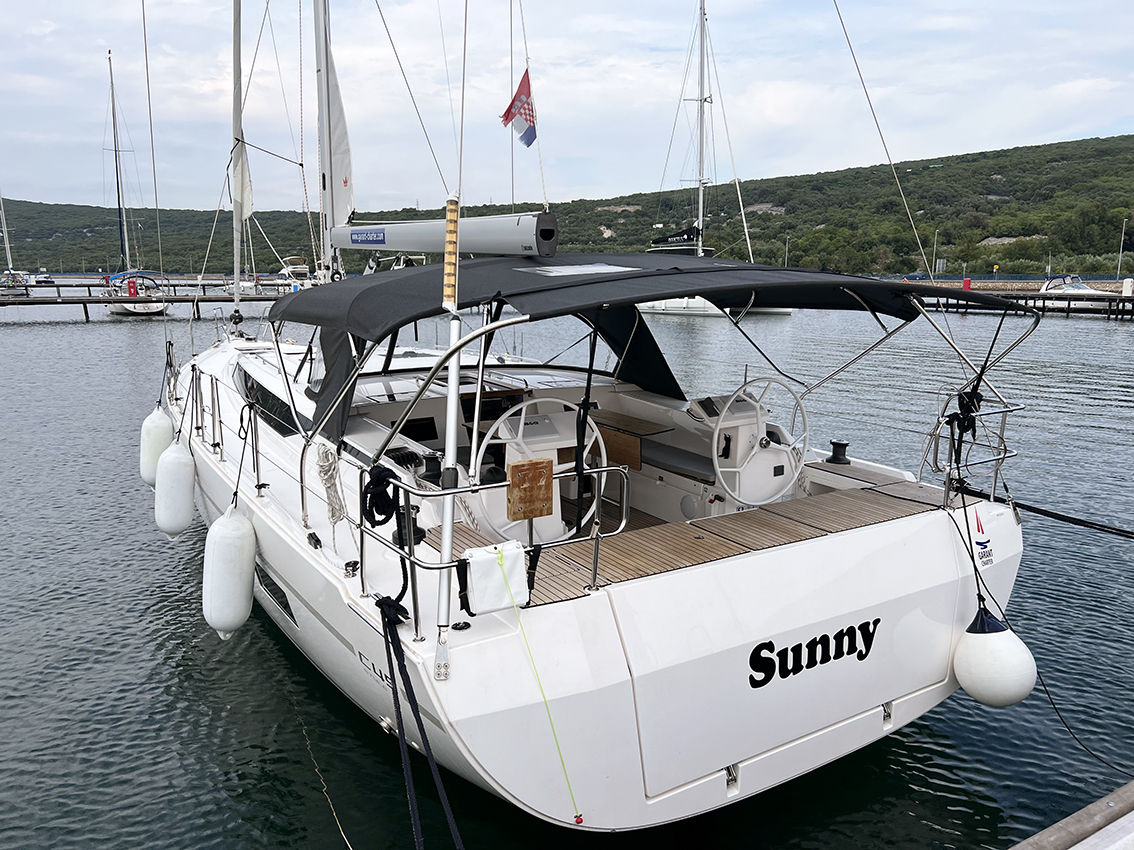 Segelyacht Bavaria C45 Style 3 Cab Sunny 1