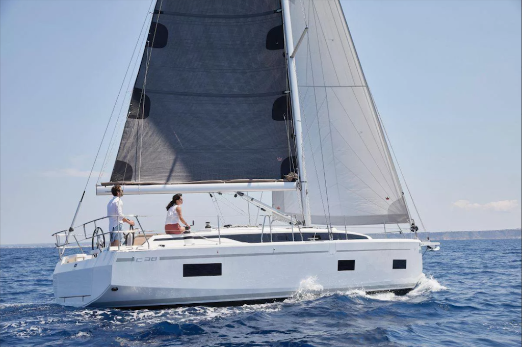 Segelyacht Bavaria C38 Ohana 1