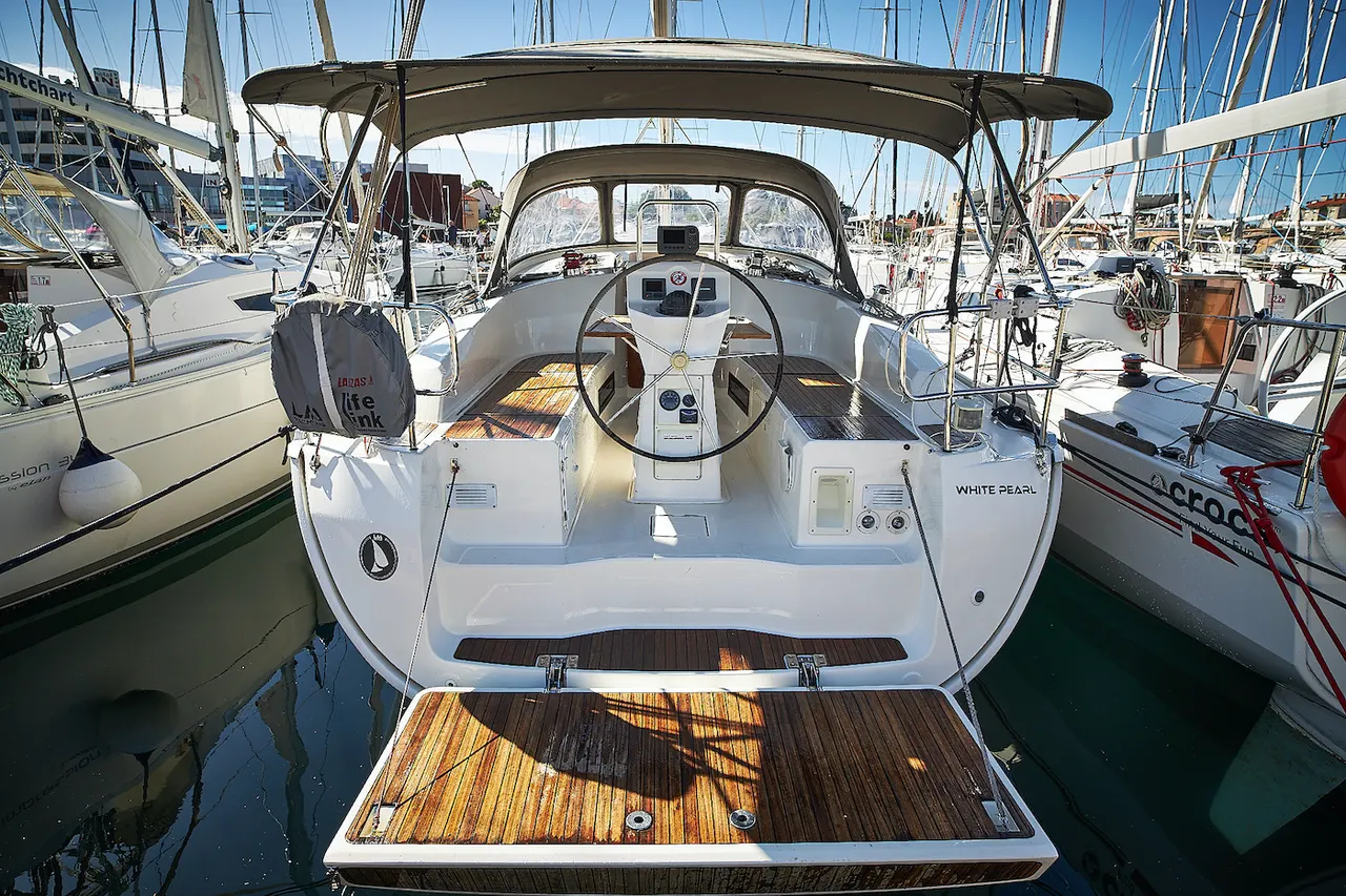 Bavaria Cruiser 36-Segelyacht White Pearl B in Kroatien