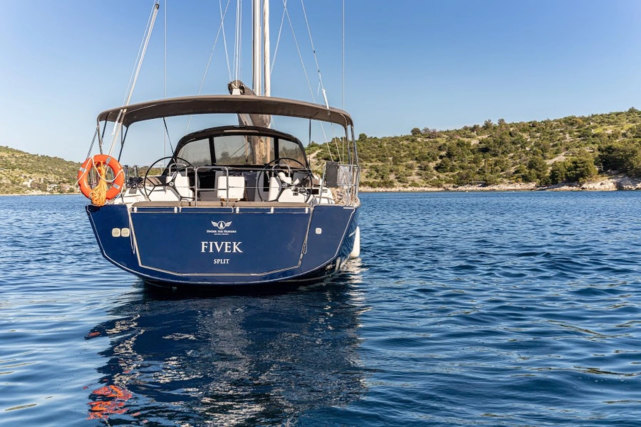 Dufour 460 GL-Segelyacht Fivek in Kroatien